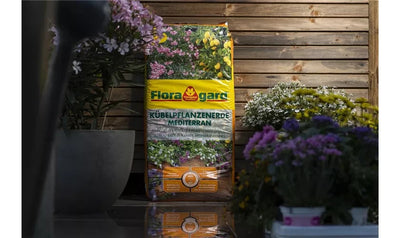 Floragard Kübel- + Palmenerde mediterran 40 L Zitruspflanzen Olivenbaum Dünger